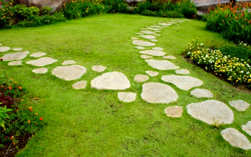 Садовые дорожки. Тротуарное мощение