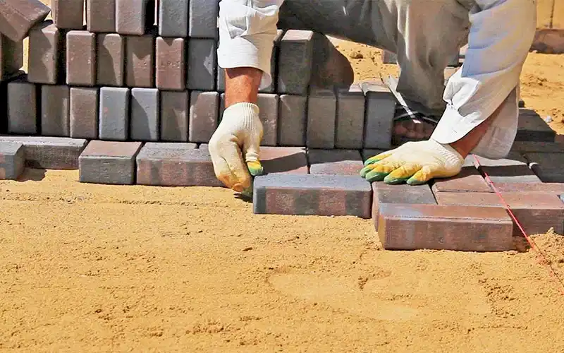 Укладка тротуарной плитки на песчаное основание